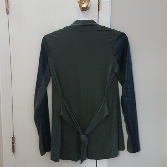 Danier cardigan - Picture 3 of 6